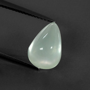Préhnite vert naturelle transparent, 3,84 ct, transparent / translucide