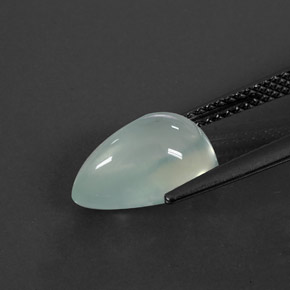 Préhnite vert naturelle transparent, 3,84 ct, transparent / translucide