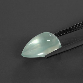 Préhnite vert naturelle transparent, 2,81 ct, transparent / translucide