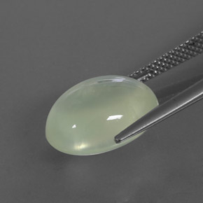 Préhnite vert naturelle transparent, 8,89 ct, transparent / translucide
