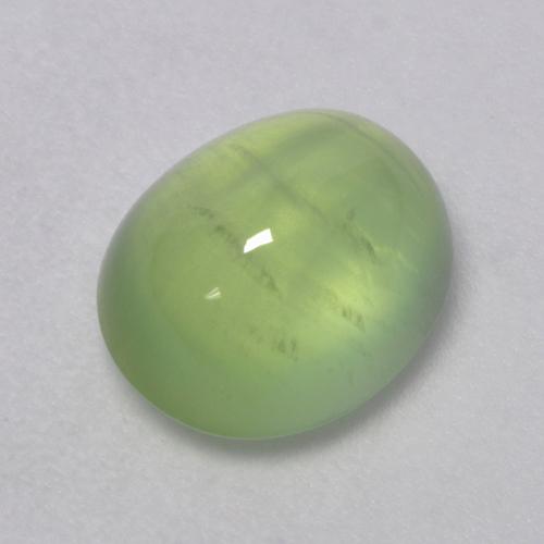 Préhnite vert naturelle coupe ovale, 3,11 ct, transparent