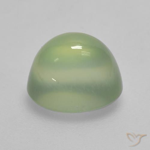Préhnite vert naturelle coupe ovale, 2,70 ct, transparent