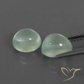 Shop natural 4.70ct Vert sauge très clair Préhnite gems, ovale, from Afrique du Sud at GemSelect. In stock, global shipping!