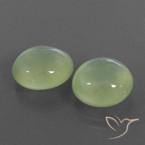 Shop natural 6.96ct Medium Green  Préhnite gems, ovale, from Afrique du Sud at GemSelect. In stock, global shipping!