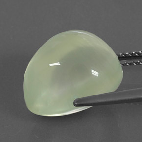 Préhnite vert naturelle transparent, 9,95 ct, transparent / translucide