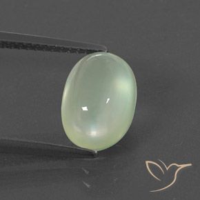 3.07ct Naturel Light Yellowish Green    Préhnite, ovale, Transparent
