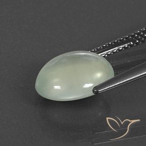 Préhnite Vert grisâtre naturelle ovale, 3.34 ct, Transparent