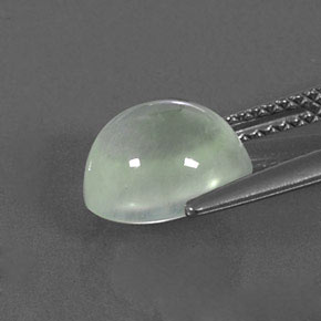 Préhnite vert naturelle coupe ovale, 3,53 ct, transparent