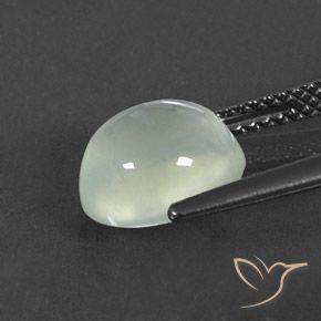 Préhnite Warm Green  naturelle ovale, 3.36 ct, Transparent / Translucide