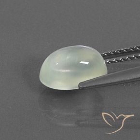 Préhnite Vert clair naturelle ovale, 1.98 ct, Transparent / Translucide