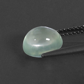Préhnite vert naturelle transparent, 2,82 ct, transparent / translucide