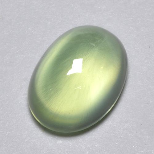 Préhnite vert naturelle coupe ovale, 2,13 ct, transparent