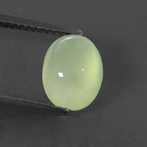 Préhnite vert naturelle transparent, 2,48 ct, transparent / translucide