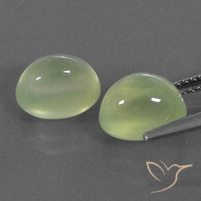 Shop natural 5.43ct Medium Green  Préhnite gems, ovale, from Afrique du Sud at GemSelect. In stock, global shipping!