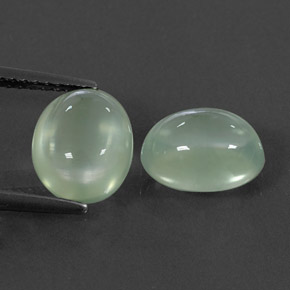 Achetez naturel 4,71ct vert préhnite gems, coupe ovale, en provenance afrique du sud chez gemselect. en stock, livraison internationale!