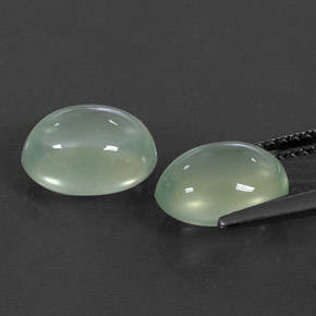 Achetez naturel 4,71ct vert préhnite gems, coupe ovale, en provenance afrique du sud chez gemselect. en stock, livraison internationale!