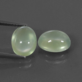 Achetez naturel 4,90ct vert préhnite gems, transparent, en provenance afrique du sud chez gemselect. en stock, livraison internationale!