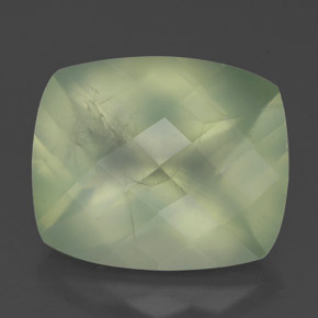 Préhnite vert naturelle transparent, 5,24 ct, transparent / translucide