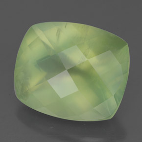 Préhnite vert naturelle transparent, 5,24 ct, transparent / translucide