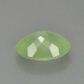 Préhnite vert naturelle transparent, 8,71 ct, transparent / translucide