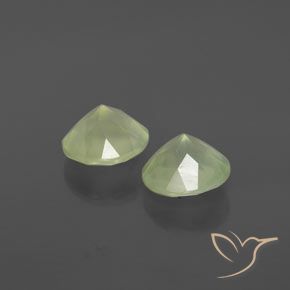 Shop natural 3.61ct Vert grisâtre Préhnite gems, Tour, from Afrique du Sud at GemSelect. In stock, global shipping!
