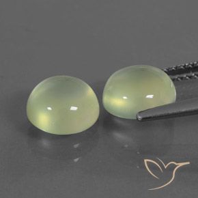 Shop natural 3.35ct Vert moyen Préhnite gems, Tour, from Afrique du Sud at GemSelect. In stock, global shipping!