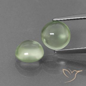 Shop natural 2.33ct Vert pâle Préhnite gems, Tour, from Afrique du Sud at GemSelect. In stock, global shipping!