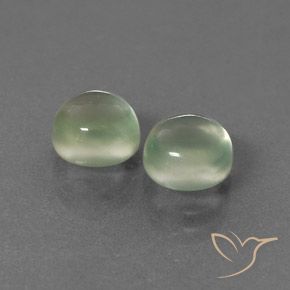 Shop natural 4.34ct Vert jaunâtre Préhnite gems, Tour, from Afrique du Sud at GemSelect. In stock, global shipping!
