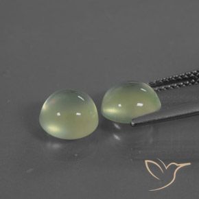 Shop natural 4.00ct Vert chaud Préhnite gems, Tour, from Afrique du Sud at GemSelect. In stock, global shipping!