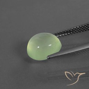 Préhnite Vert clair naturelle ovale, 4.35 ct, Transparent