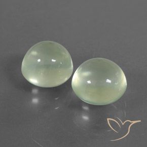 Shop natural 5.30ct Vert très clair Préhnite gems, Tour, from Afrique du Sud at GemSelect. In stock, global shipping!