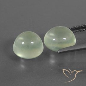 Shop natural 5.30ct Vert très clair Préhnite gems, Tour, from Afrique du Sud at GemSelect. In stock, global shipping!