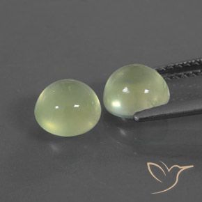 Shop natural 2.67ct Vert jaunâtre Préhnite gems, Tour, from Afrique du Sud at GemSelect. In stock, global shipping!