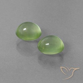 Shop natural 5.11ct Vert moyen Préhnite gems, ovale, from Afrique du Sud at GemSelect. In stock, global shipping!