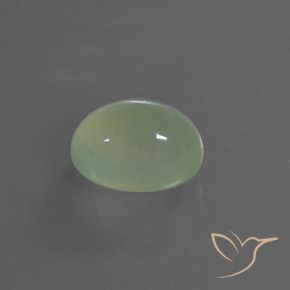 Préhnite Vert lime pâle naturelle ovale, 3.89 ct, Transparent / Translucide