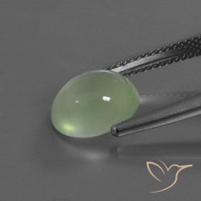 Préhnite Vert jaunâtre léger naturelle ovale, 3.42 ct, Transparent