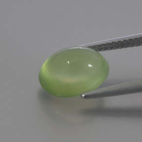 Préhnite vert naturelle transparent, 3,82 ct, transparent / translucide