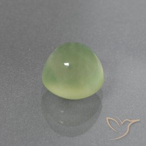 Préhnite Vert poire pâle naturelle ovale, 2.85 ct, Transparent / Translucide