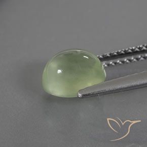 Préhnite Vert poire pâle naturelle ovale, 1.67 ct, Transparent / Translucide