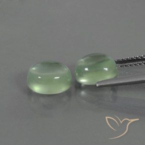 Shop natural 4.03ct Vert clair Préhnite gems, ovale, from Afrique du Sud at GemSelect. In stock, global shipping!