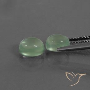 Shop natural 3.34ct Vert jaune léger Préhnite gems, ovale, from Afrique du Sud at GemSelect. In stock, global shipping!