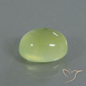 Préhnite Jaune clair naturelle ovale, 2.74 ct, Transparent / Translucide