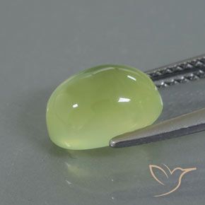 Préhnite Jaune clair naturelle ovale, 2.74 ct, Transparent / Translucide