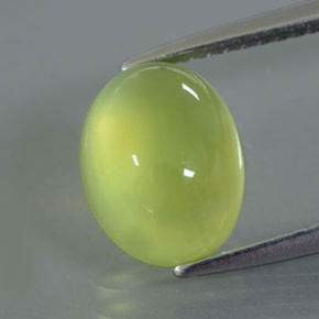 Préhnite vert naturelle transparent, 3,53 ct, transparent / translucide