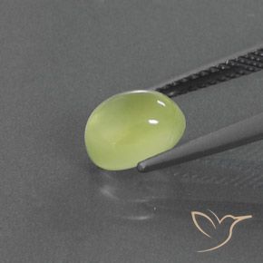 Préhnite Jaune clair naturelle ovale, 2.05 ct, Transparent / Translucide