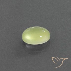 Préhnite Jaune citron léger naturelle ovale, 1.75 ct, Transparent / Translucide