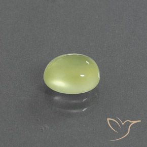 Préhnite Jaune clair naturelle ovale, 2.00 ct, Transparent / Translucide