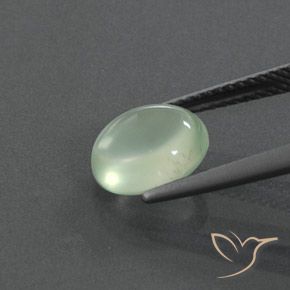 Préhnite Vert jaunâtre pâle naturelle ovale, 2.18 ct, Transparent
