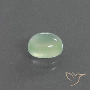 Préhnite Vert poire léger naturelle ovale, 2.21 ct, Transparent / Translucide