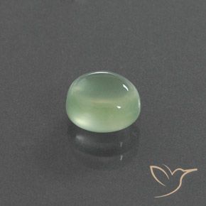 Préhnite Vert poire léger naturelle ovale, 2.17 ct, Transparent / Translucide